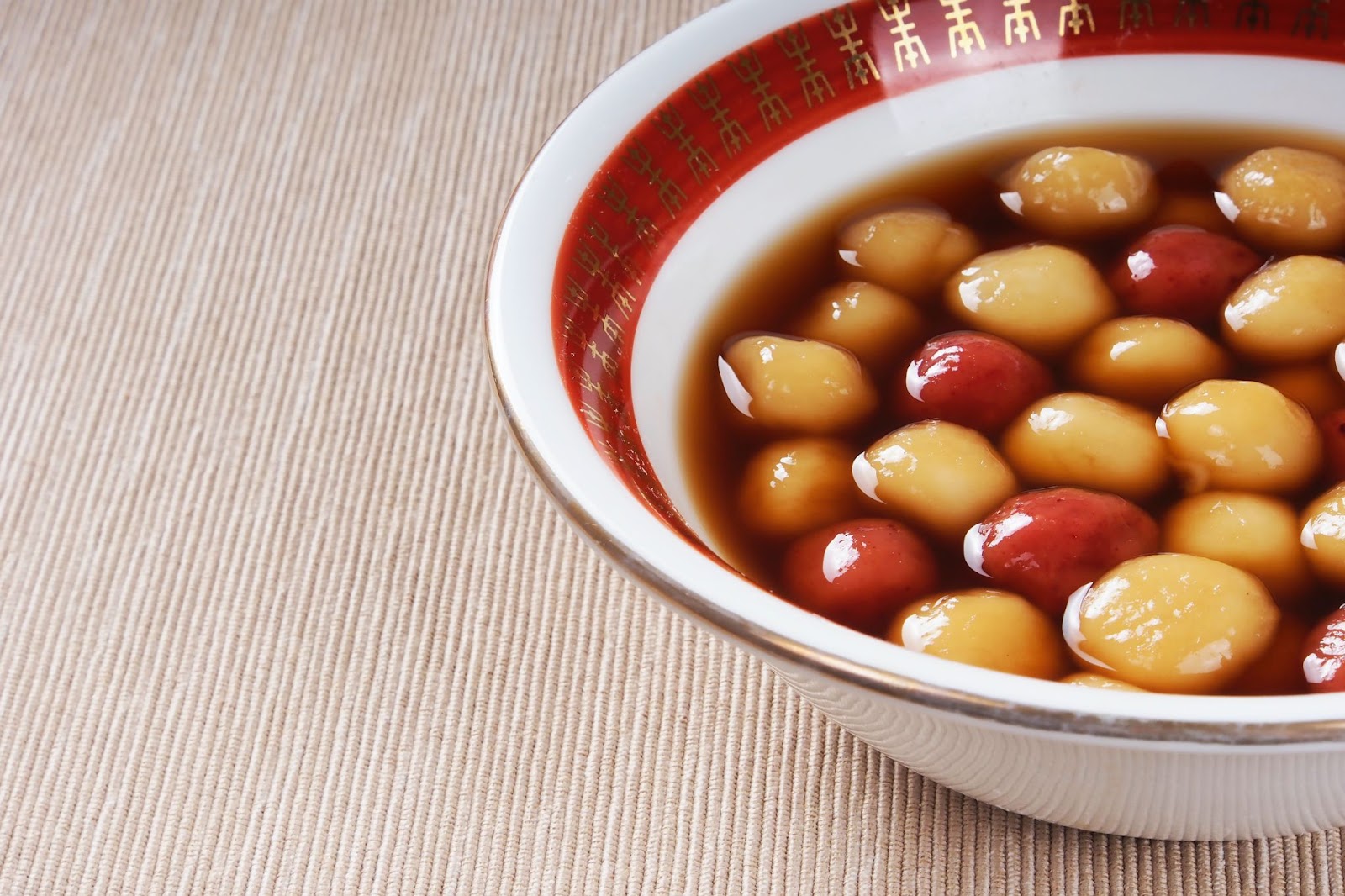 Glutinous rice balls are a traditional food during the Spring Festival