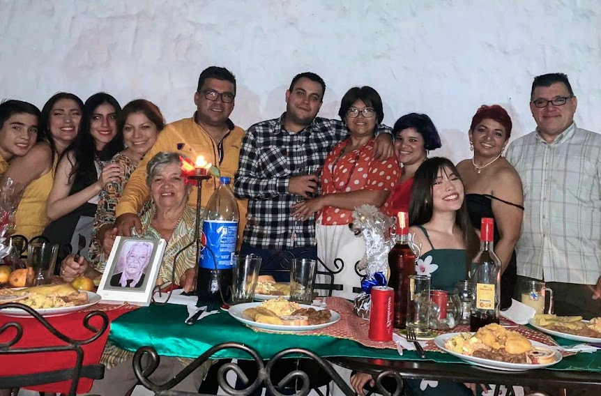 A Venezuelan Christmas: Estefany's family gathering